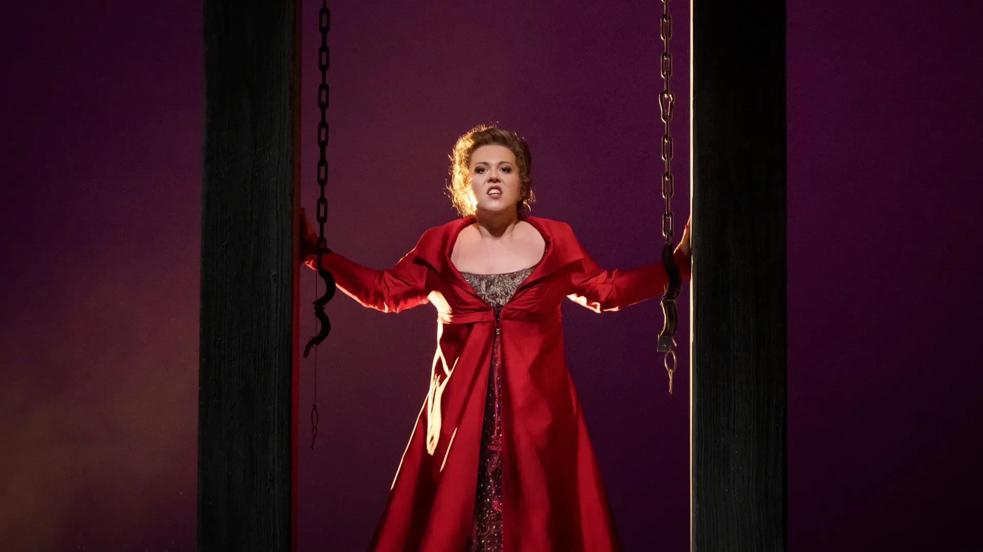 Showbild for operan Tosca pa Kungliga Operan