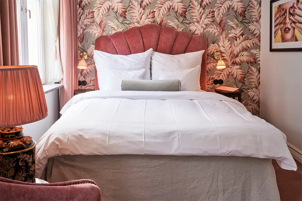 MJS_hotel_xtrasmallroom2