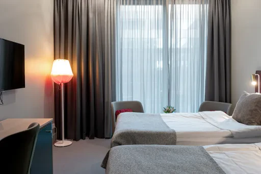 academia_twin_nojesresor