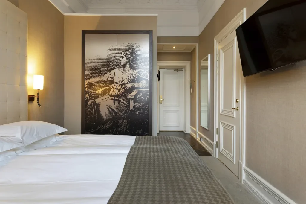 Elite Plaza Hotel