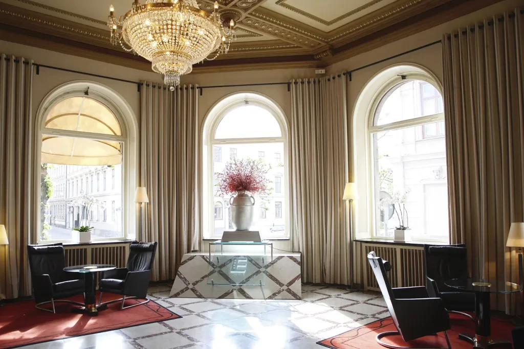 Elite Plaza Hotel