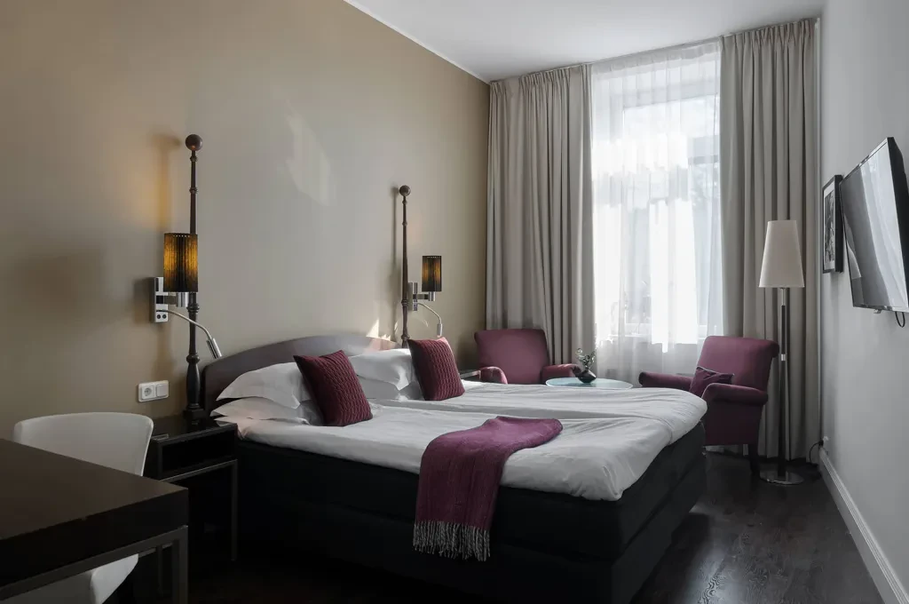 Elite Plaza Hotel